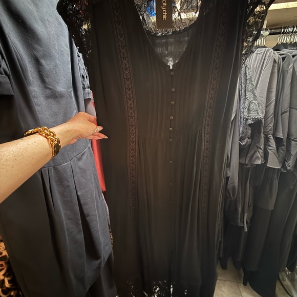 City Chic Dresses & Skirts - 🖤BNWT City Chic Boho-ish Black Lace Dress🖤
